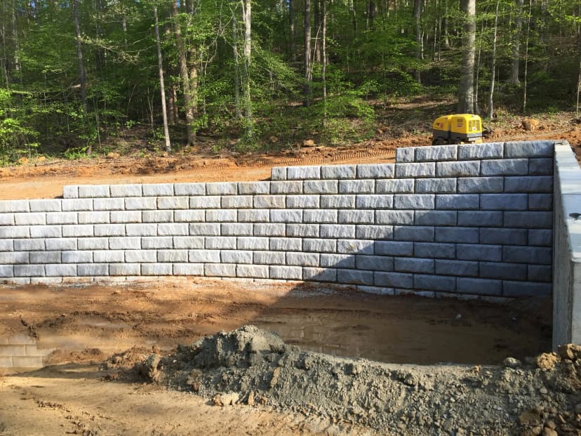Retaining Walls Construction - commercial concrete contractors